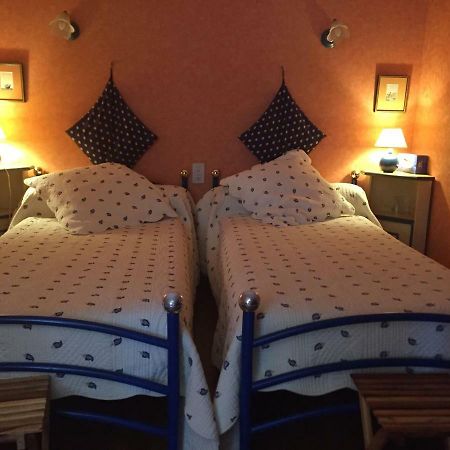Domaine De Brousson Bed & Breakfast La Tour-sur-Orb Bagian luar foto