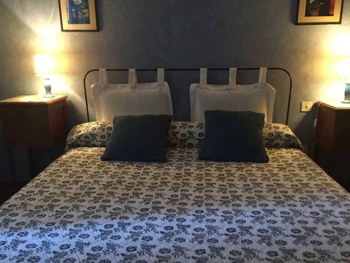 Domaine De Brousson Bed & Breakfast La Tour-sur-Orb Bagian luar foto