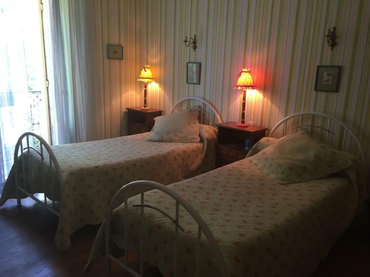 Domaine De Brousson Bed & Breakfast La Tour-sur-Orb Bagian luar foto