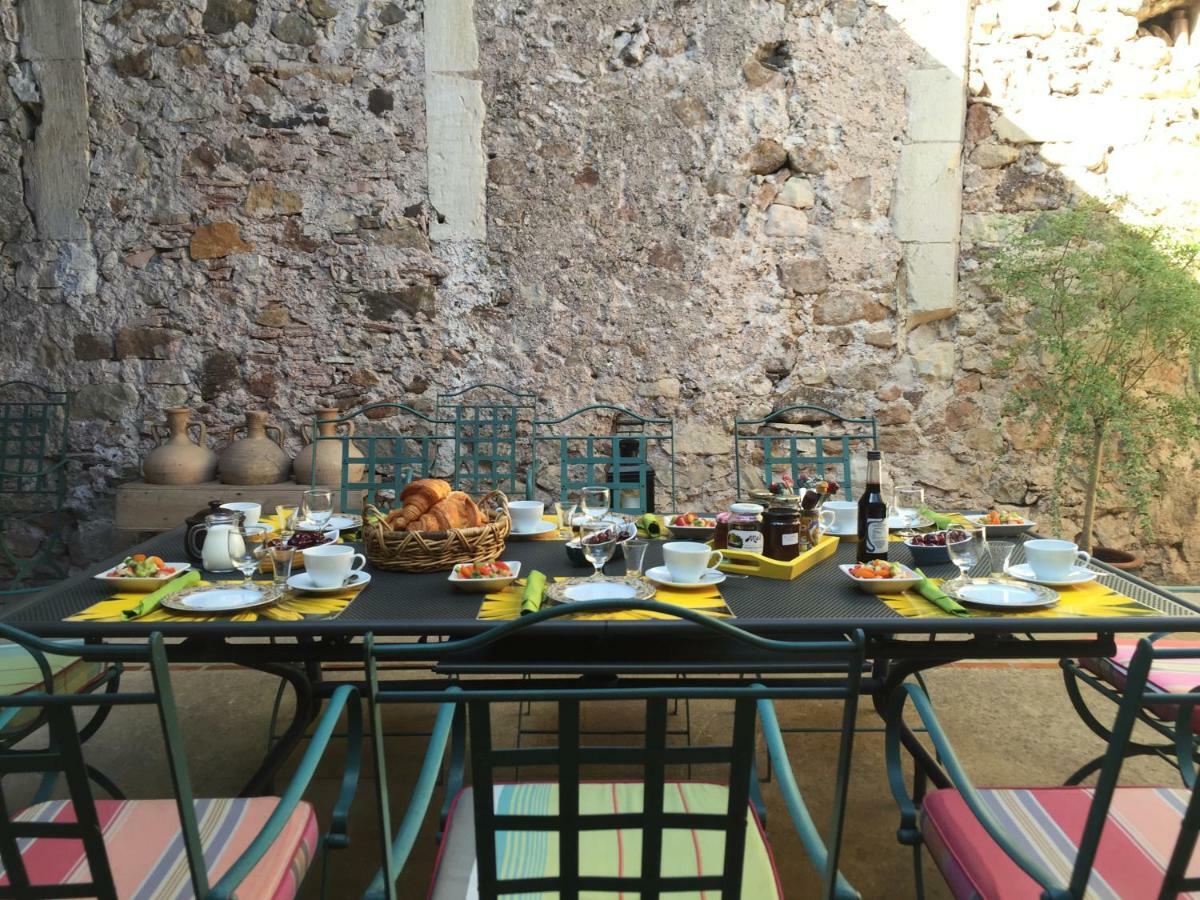 Domaine De Brousson Bed & Breakfast La Tour-sur-Orb Bagian luar foto