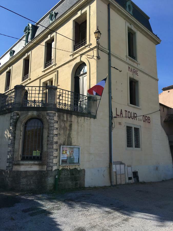 Domaine De Brousson Bed & Breakfast La Tour-sur-Orb Bagian luar foto