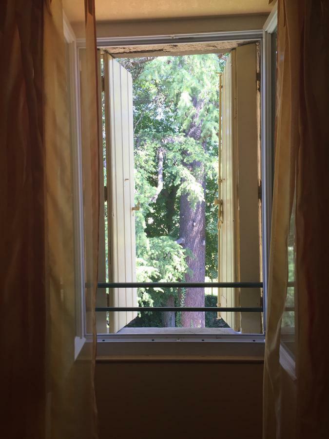 Domaine De Brousson Bed & Breakfast La Tour-sur-Orb Bagian luar foto