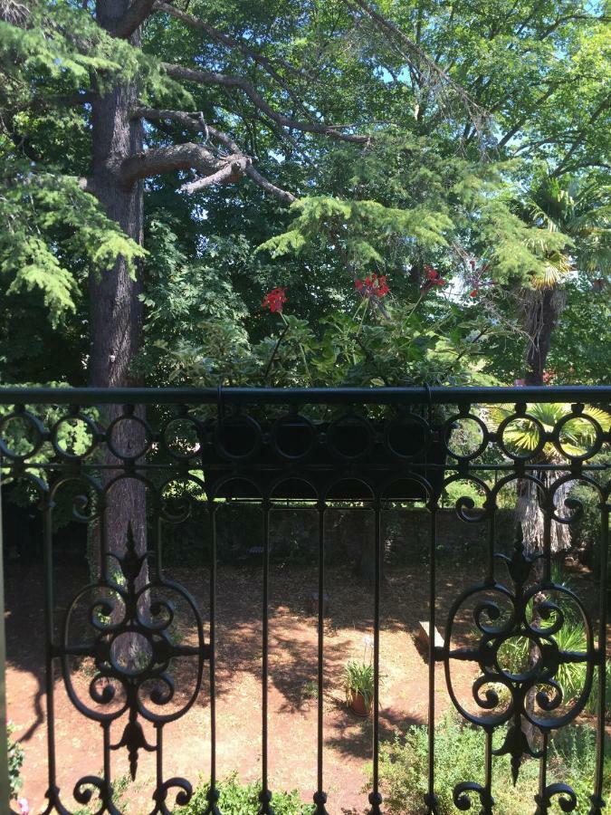 Domaine De Brousson Bed & Breakfast La Tour-sur-Orb Bagian luar foto