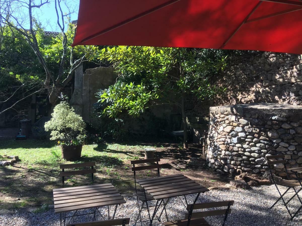 Domaine De Brousson Bed & Breakfast La Tour-sur-Orb Bagian luar foto