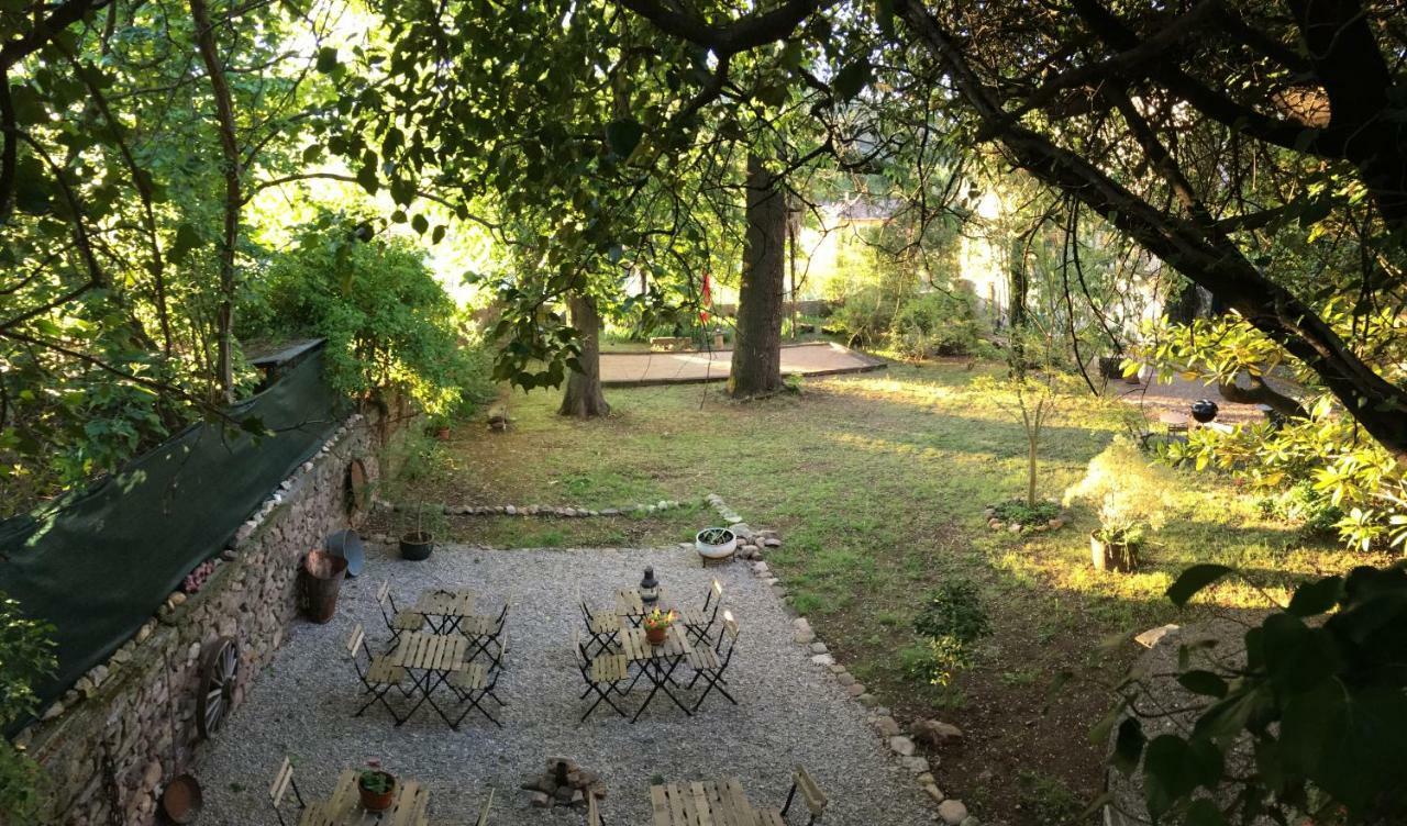 Domaine De Brousson Bed & Breakfast La Tour-sur-Orb Bagian luar foto