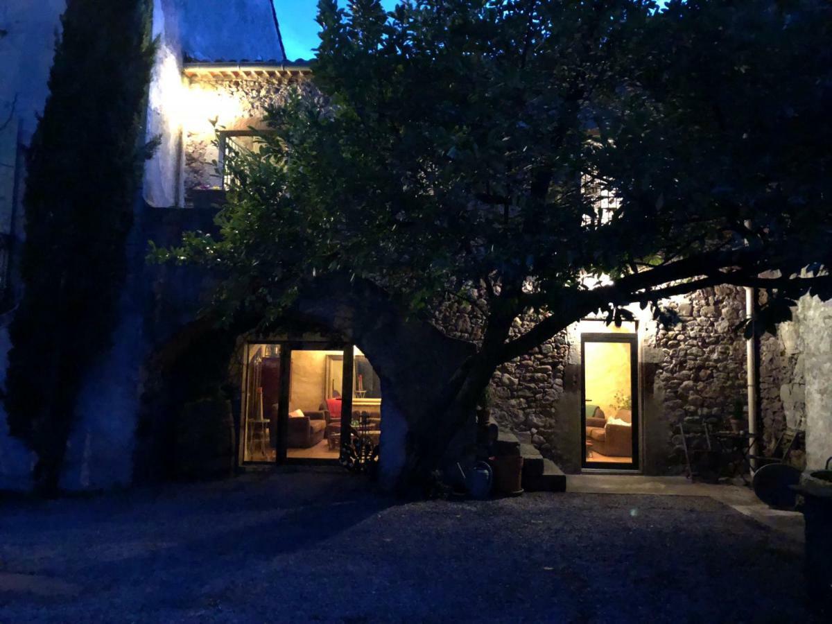 Domaine De Brousson Bed & Breakfast La Tour-sur-Orb Bagian luar foto